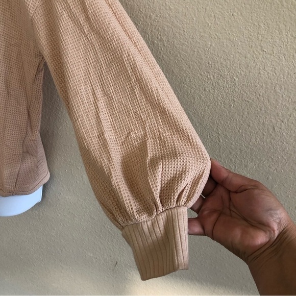 Lulu’s Personal Record Tan Knit Balloon Sleeve Sweater Top Size M - Picture 9 of 15